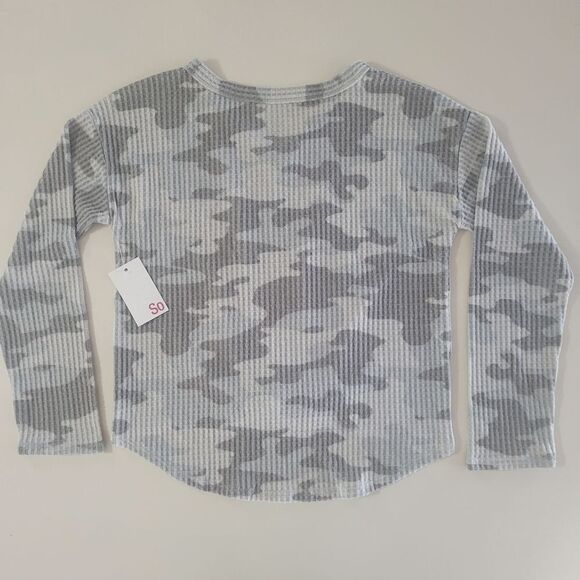 SO Gray Camo Button-Front Brushed Waffle-knit Pullover Top - Picture 10 of 11
